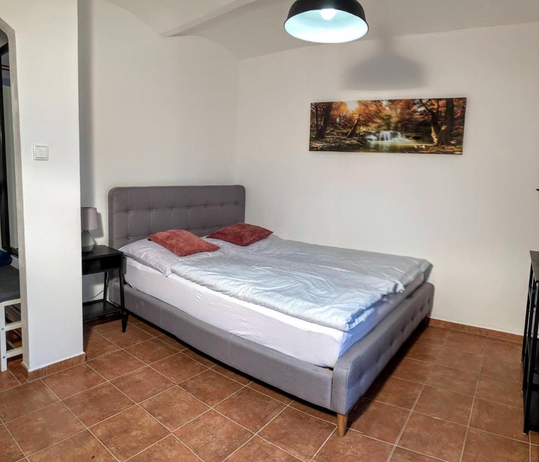 Apartmany U Reky Nezarky Lásenice Extérieur photo