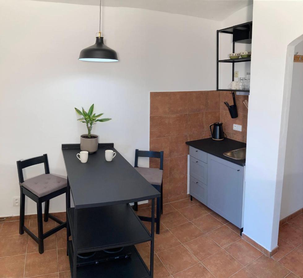 Apartmany U Reky Nezarky Lásenice Extérieur photo